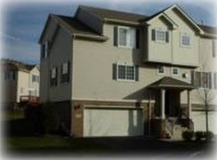 1902 Indian Hill Ln, Aurora, IL 60503