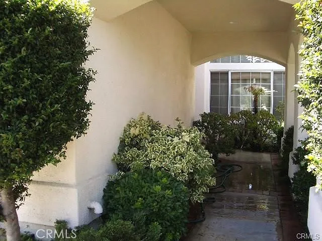 13311 Saratoga Dr — Photo 2