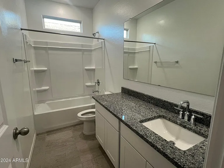 1575 E Lardner Dr — Photo 20