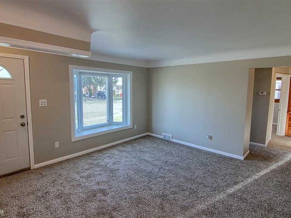 2nd image of 29207 Hughes St
