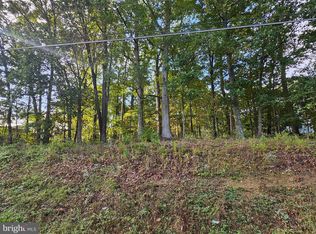 2064 Senseny Rd, Winchester, VA 22602