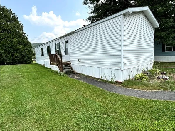 5969 Middle Rd, Munnsville, NY 13409