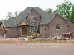 340 Heritage Grn, Edmond, OK 73003