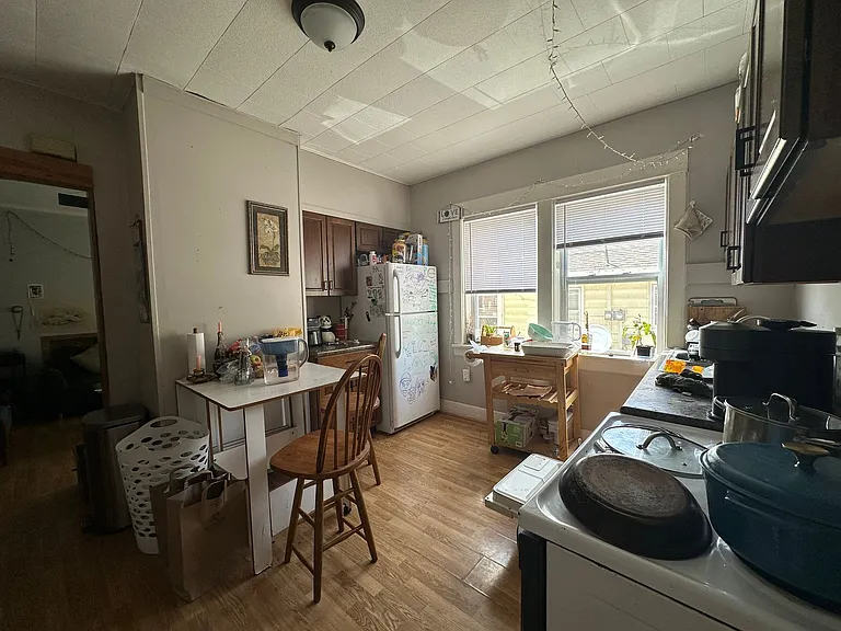24-26 S. Mills St — Photo 8
