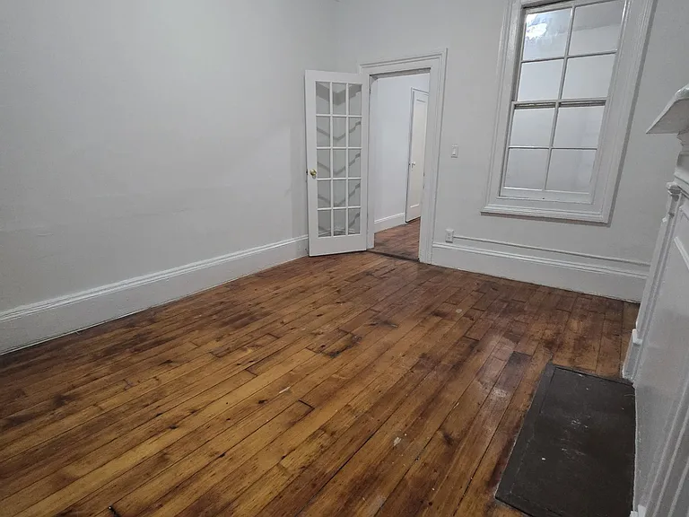 500 W 48th St #3RS — Photo 5