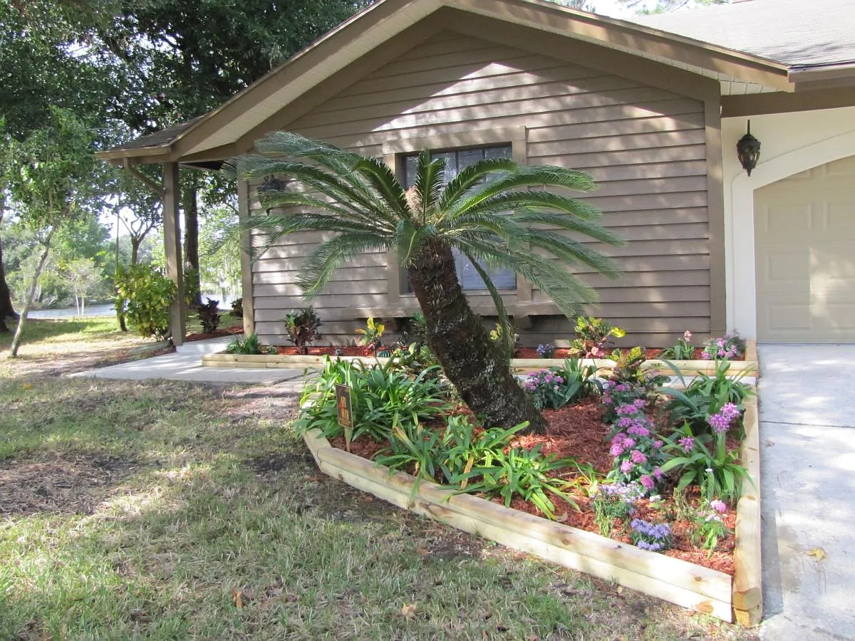 3 bed, 1356 sqft, $2,500 — Photo 2