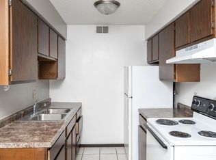 1105 Kent Circle, Waterloo, IA 50701