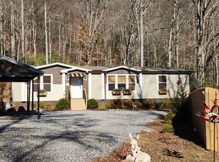 896 Bradley Rd, Franklin, NC 28734