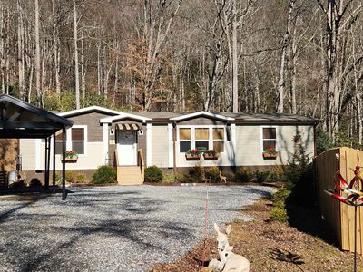 896 Bradley Rd, Franklin, NC, 28734