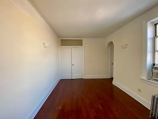 Rented by Compass | media 11