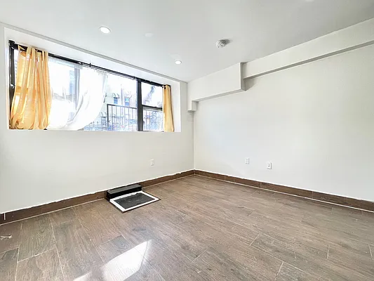 Rented by Native Real Estate LLC | media 19