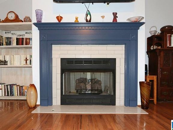 5th image of 800 Landmark Rd