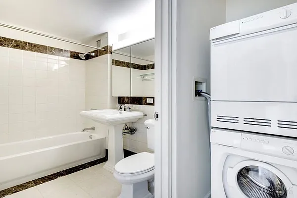 Rented by Anchor Associates | media 18