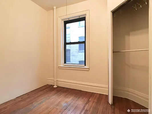 Rented by Sovereign Associates | media 12