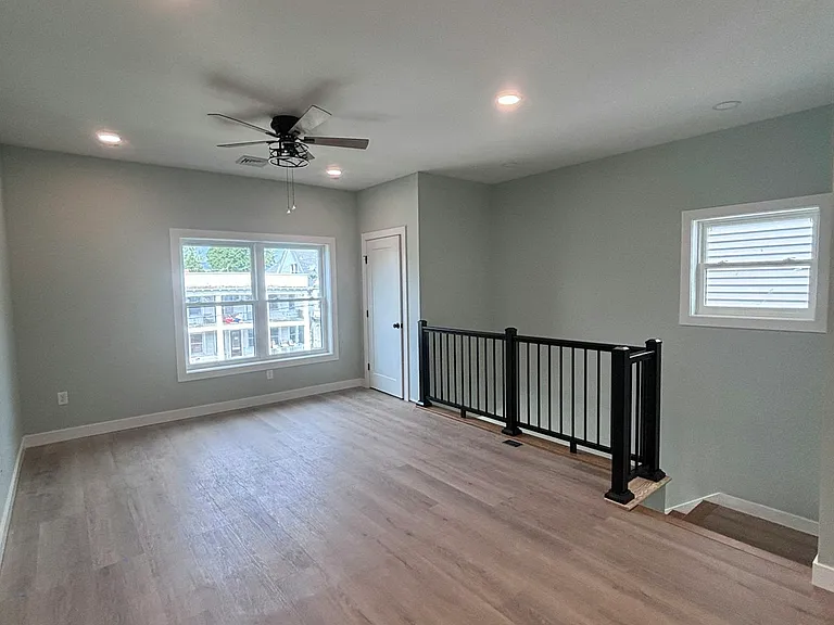 216 Harrison Ave #2 — Photo 4