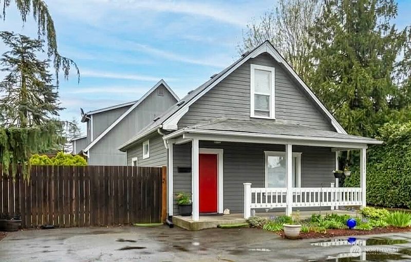 2nd image of 1088 Beach Avenue #A