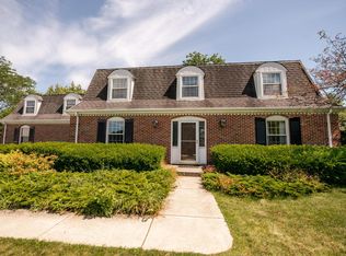 3211 Nobb Hill Dr, Mount Pleasant, WI 53406