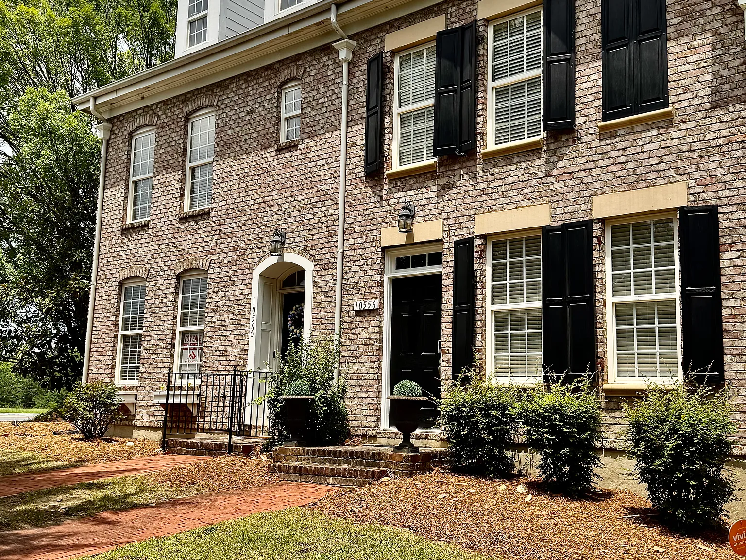 3 bed, 2.5 bath, 1365 sqft, $1,875 — Photo 1