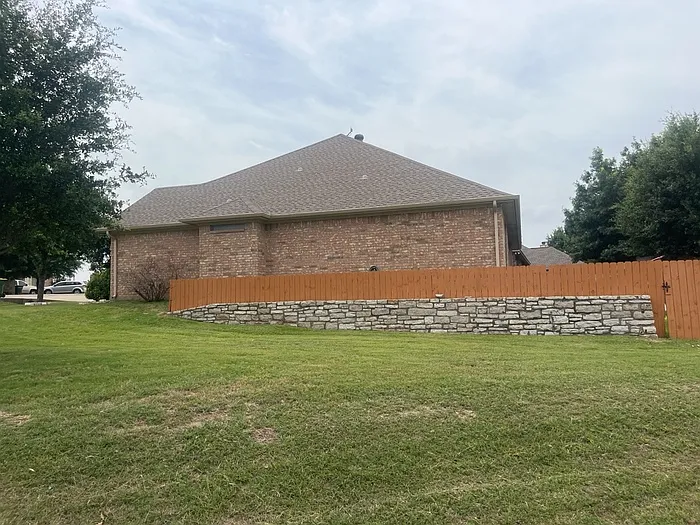 3 bed, 2.0 bath, 1529 sqft, $2,150 — Photo 4
