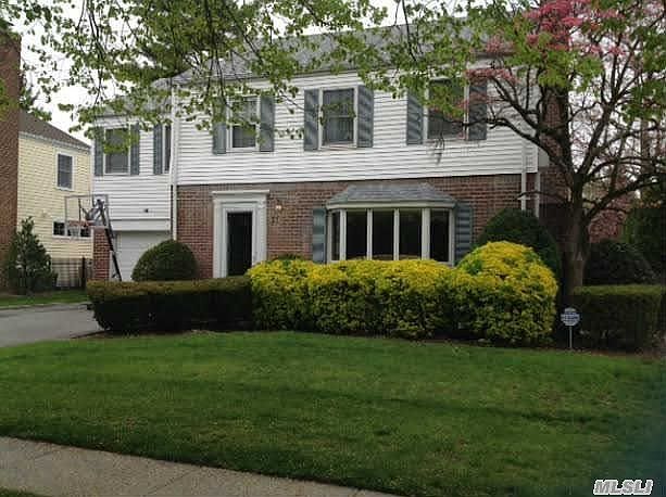 1st image of 11 Maple St
