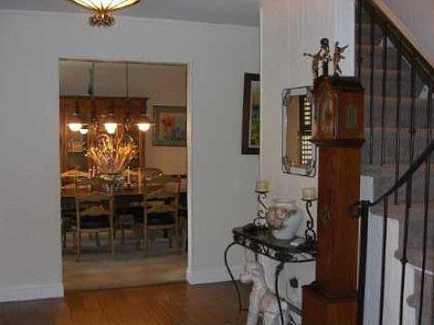2nd image of 5 Sturbridge Dr