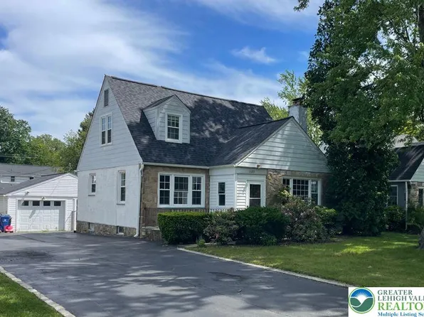 1123 Cumberland Rd, Abington, PA 19001