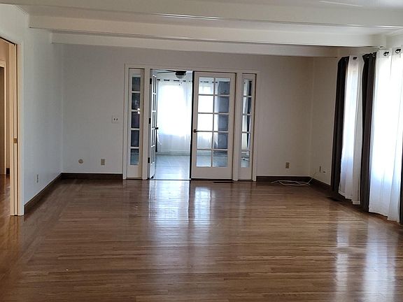 4th image of 17258 Cragmont Dr