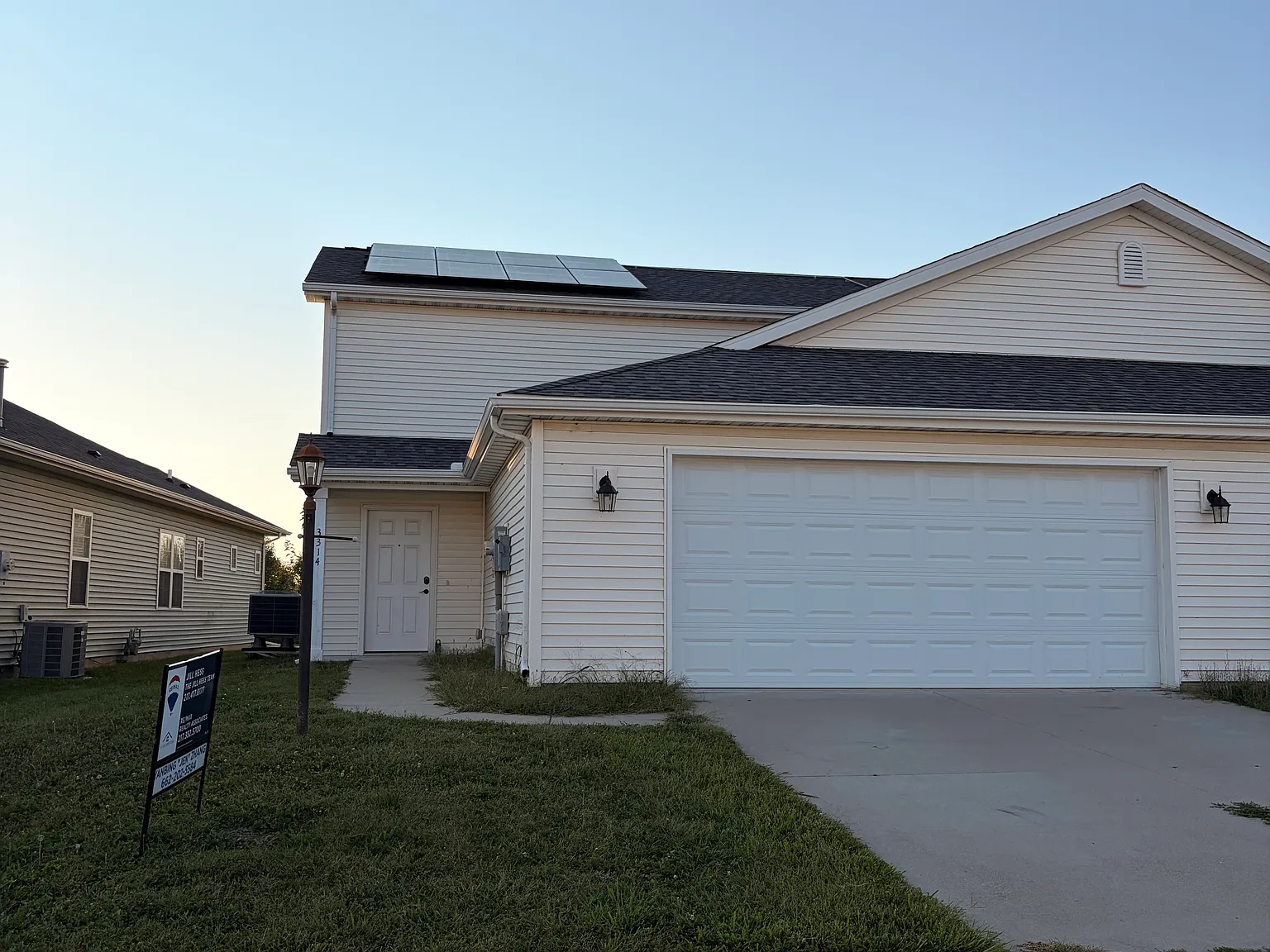 3 bed, 2.5 bath, 1460 sqft, $1,980 — Photo 1