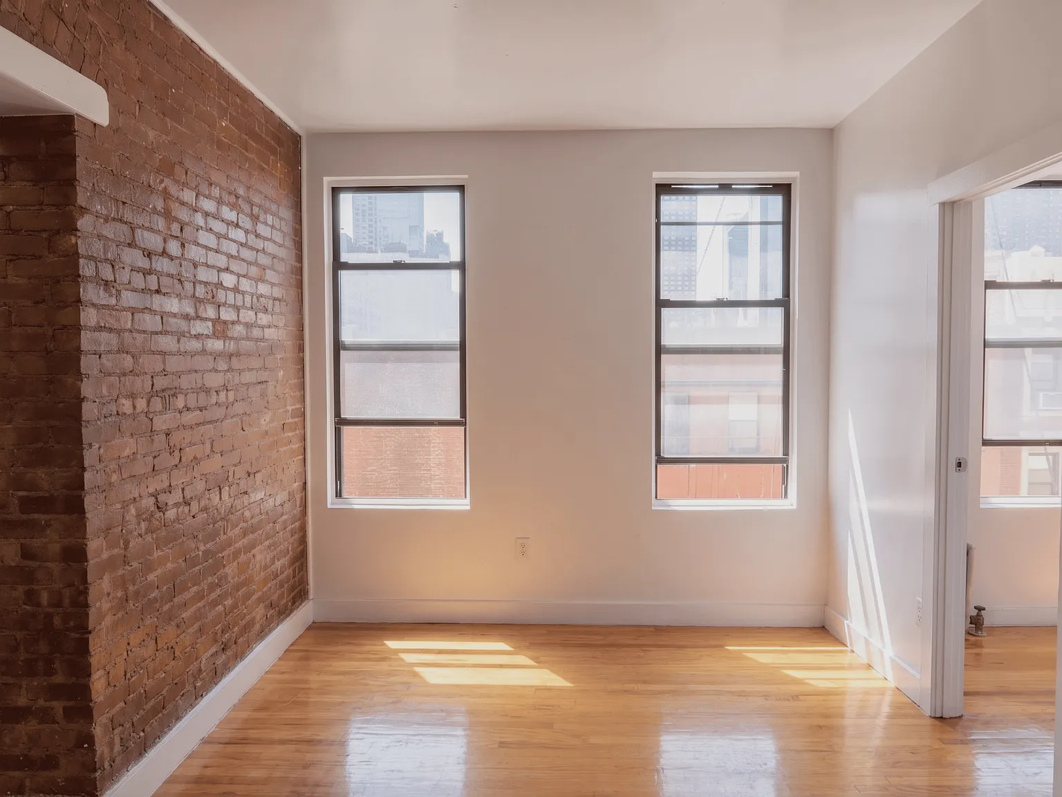 401 West 47th Street — Photo 2