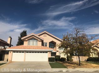 3621 W Avenue J2, Lancaster, CA 93536