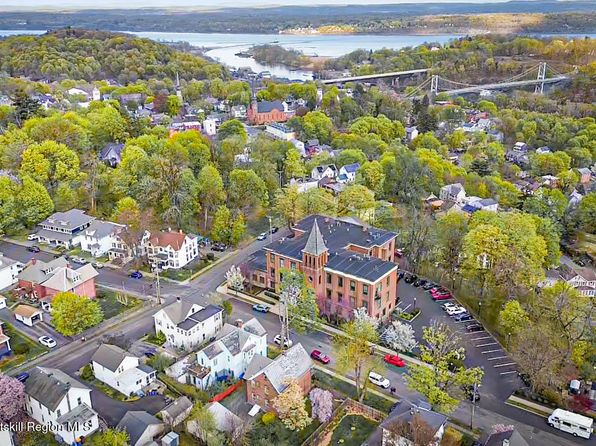 214 West Chestnut UNIT 102, Kingston, NY 12401