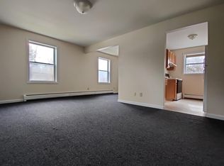 12 Baker St BUILDING 2-5, Essex Junction, VT 05452
