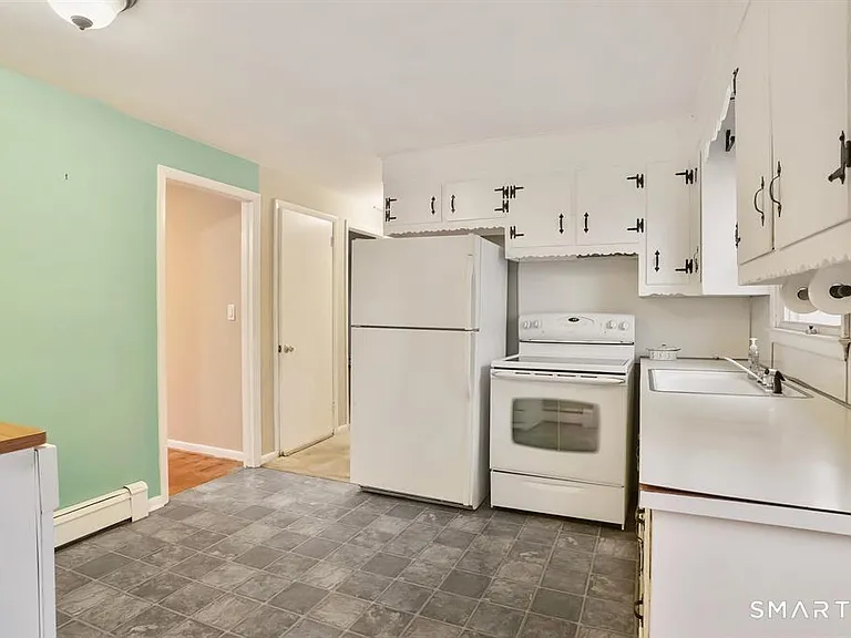 732 Tunxis Hill Rd — Photo 3
