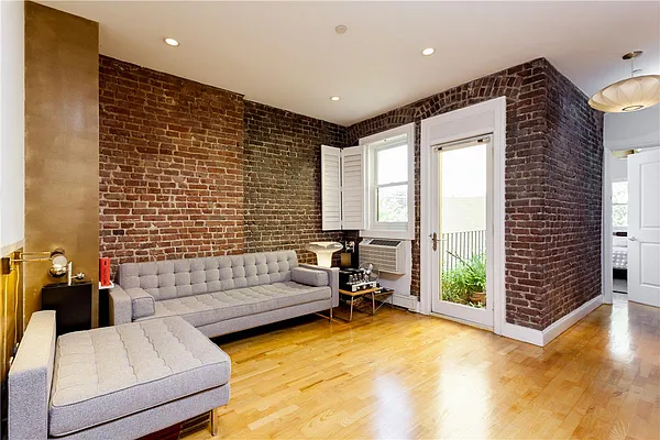 Sold by Engel & Völkers New York Real Estate | media 14