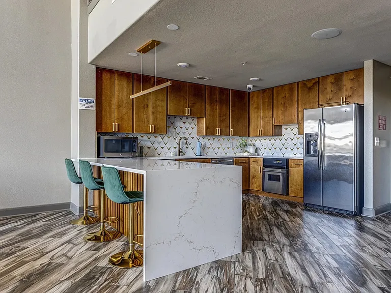 Creekside Vue Apartments — Photo 22