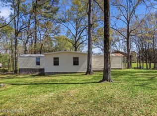 2612 W Mountain Creek Rd, Florence, MS 39073