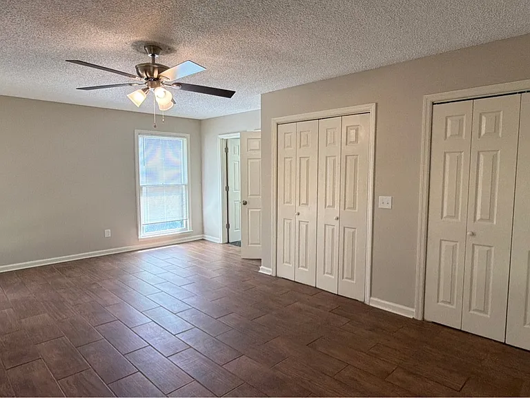 112 Tres Dr — Photo 5