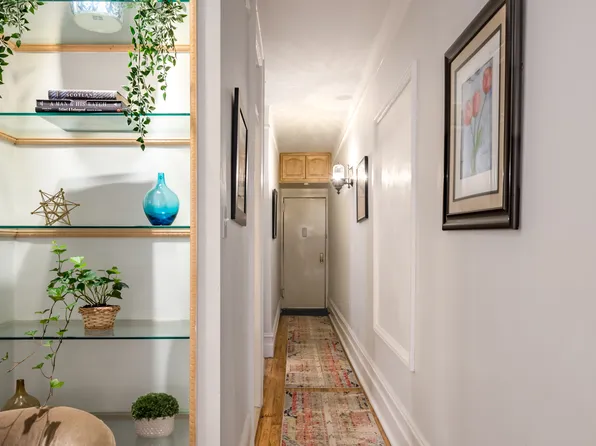 530 Manhattan Avenue image 10 of 13