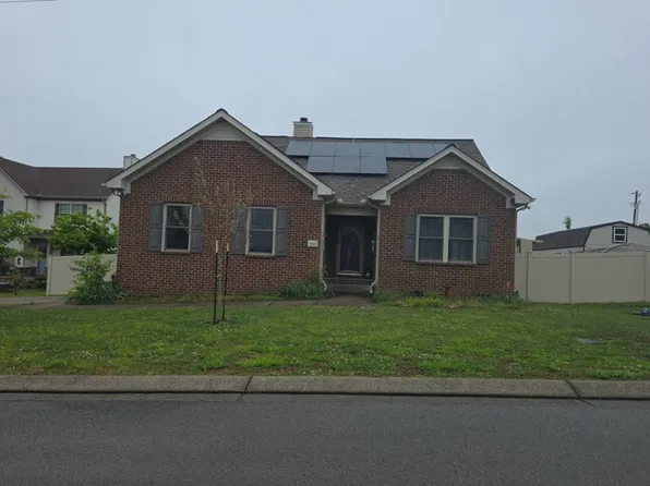1013 Glenda Dr, Murfreesboro, TN 37128