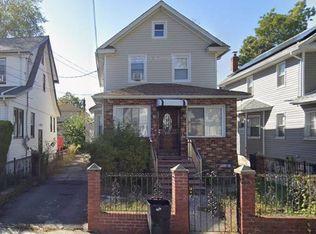 175 134th Rd, Springfield Gardens, NY 11413
