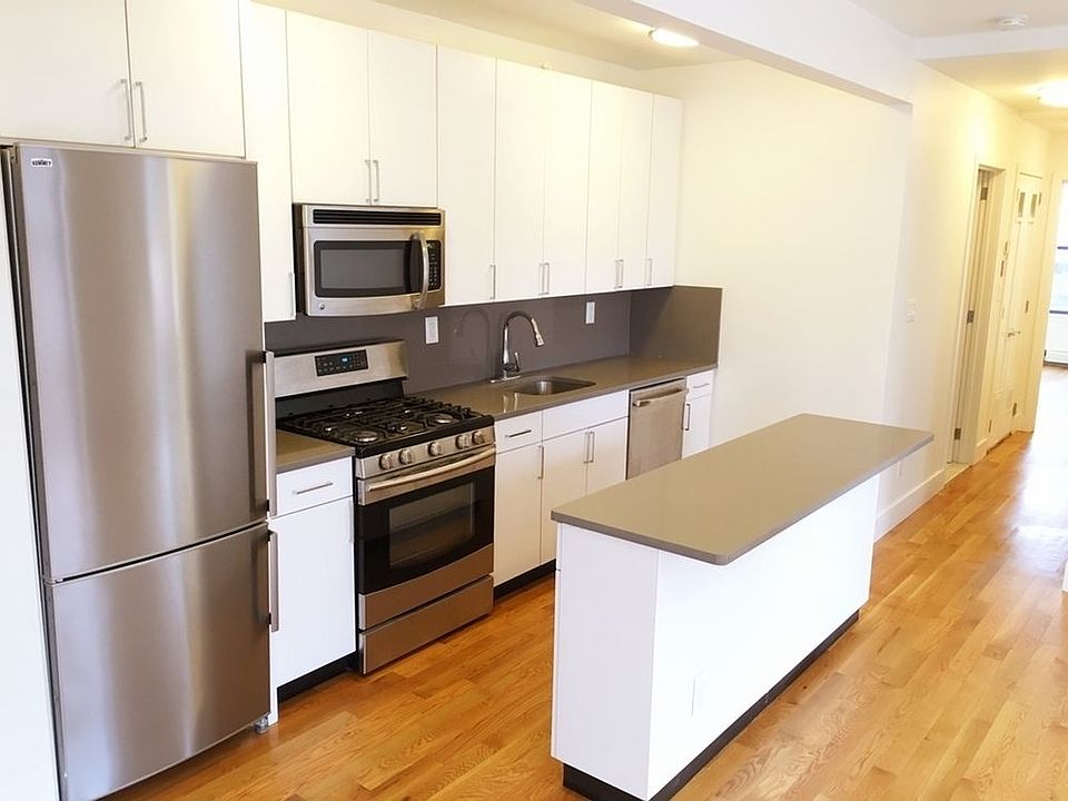 1st image of 3302 Ditmars Blvd APT 3F