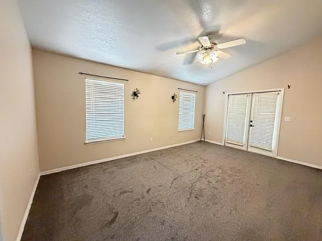 3950 Ridgewood Dr — Photo 14