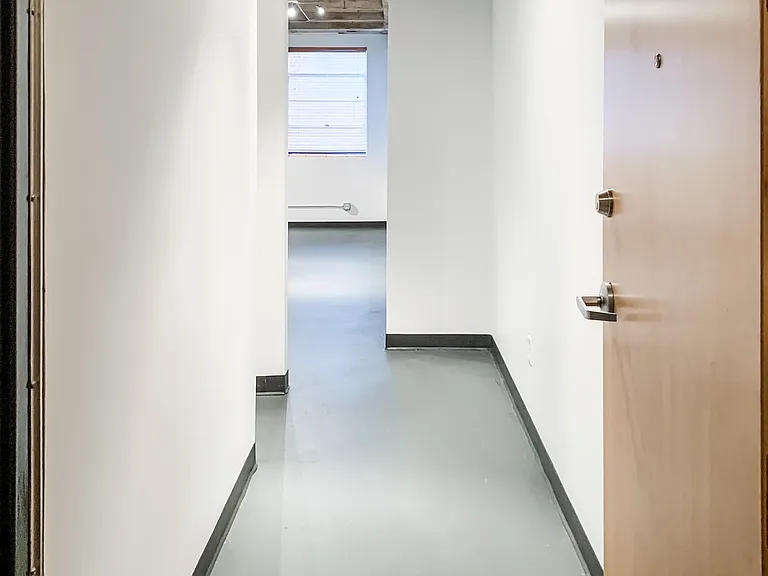 The Metropolitan Lofts — Photo 14