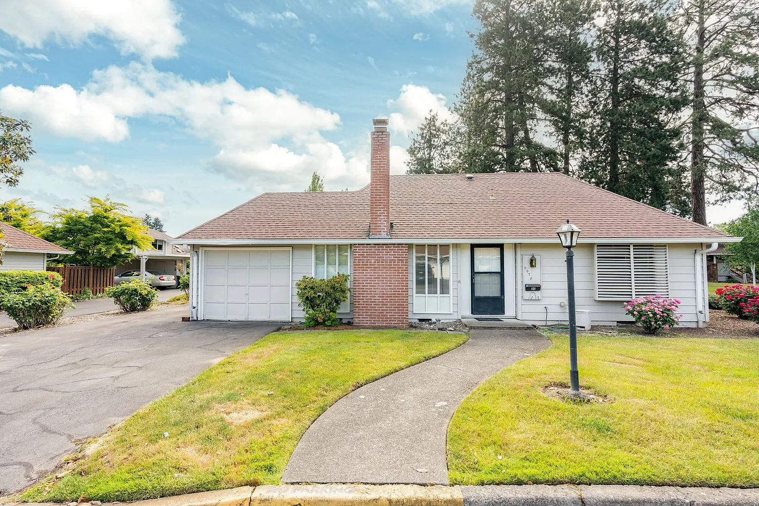 5072 SW Normandy Pl photo 1