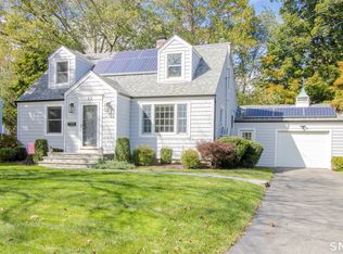 22 Allan Dr, Trumbull, CT 06611