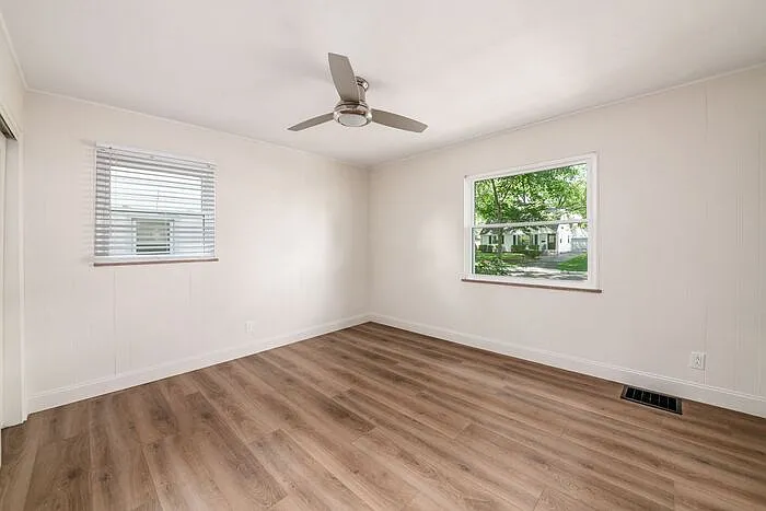2135 Wesleyan Dr — Photo 15