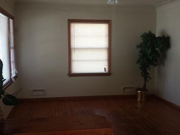 Spacious Living Rm