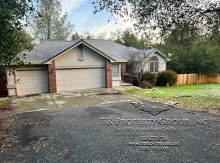 10767 Joeger Rd, Auburn, CA 95602