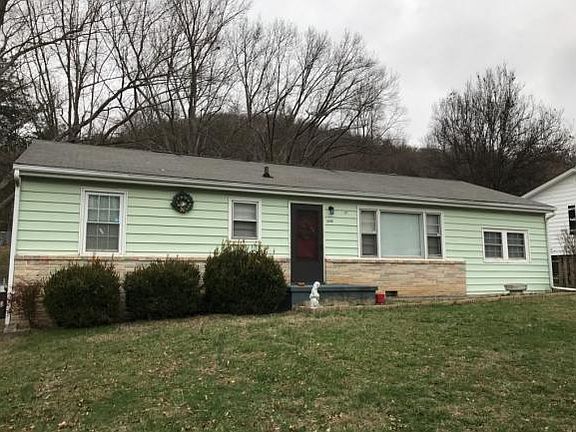 2nd image of 2416 E Lakeview Dr