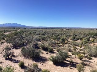 35 Torian Rd, Veguita, NM 87062